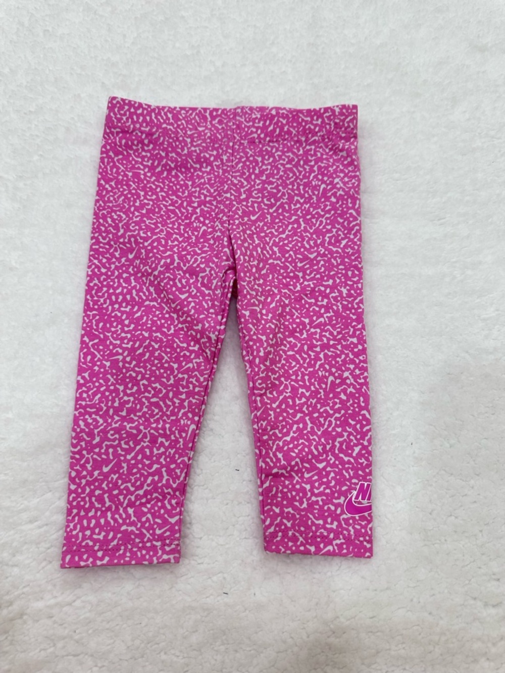 Girl’s Nike  Bodysuit and Legging Set - Picture 8 of 12